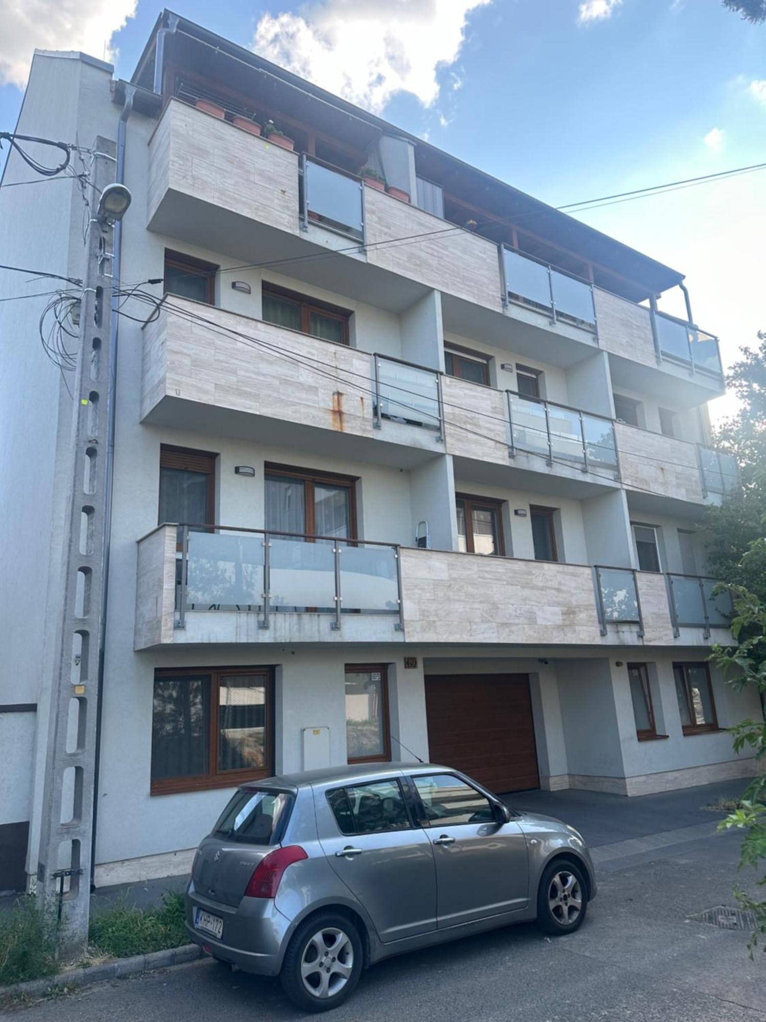 Koki Apartment